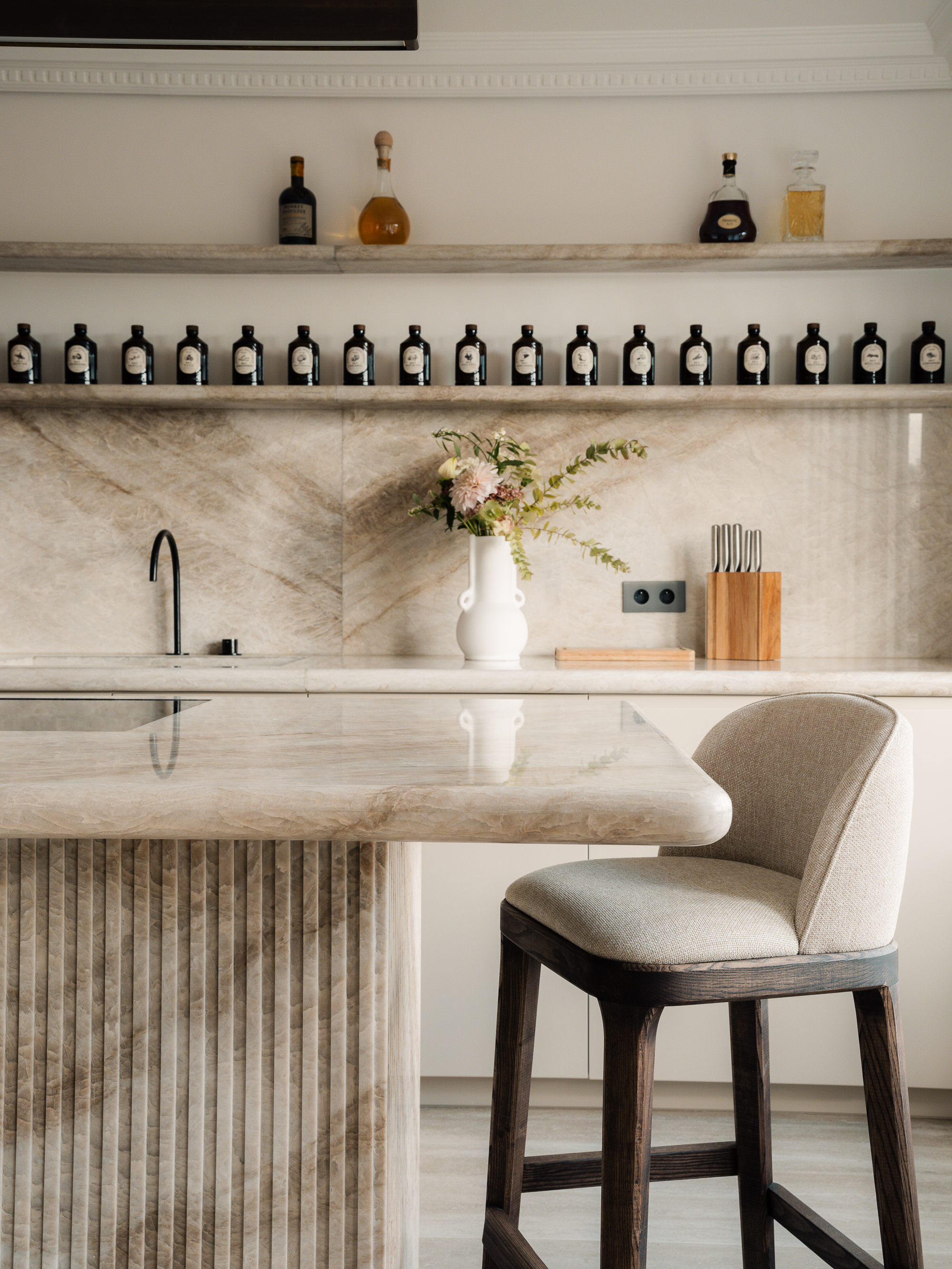 juanjerez_adrienne-vansoeterstede-st-mande-web-9796.jpg les bains de la renaissance paris architecture belleville 