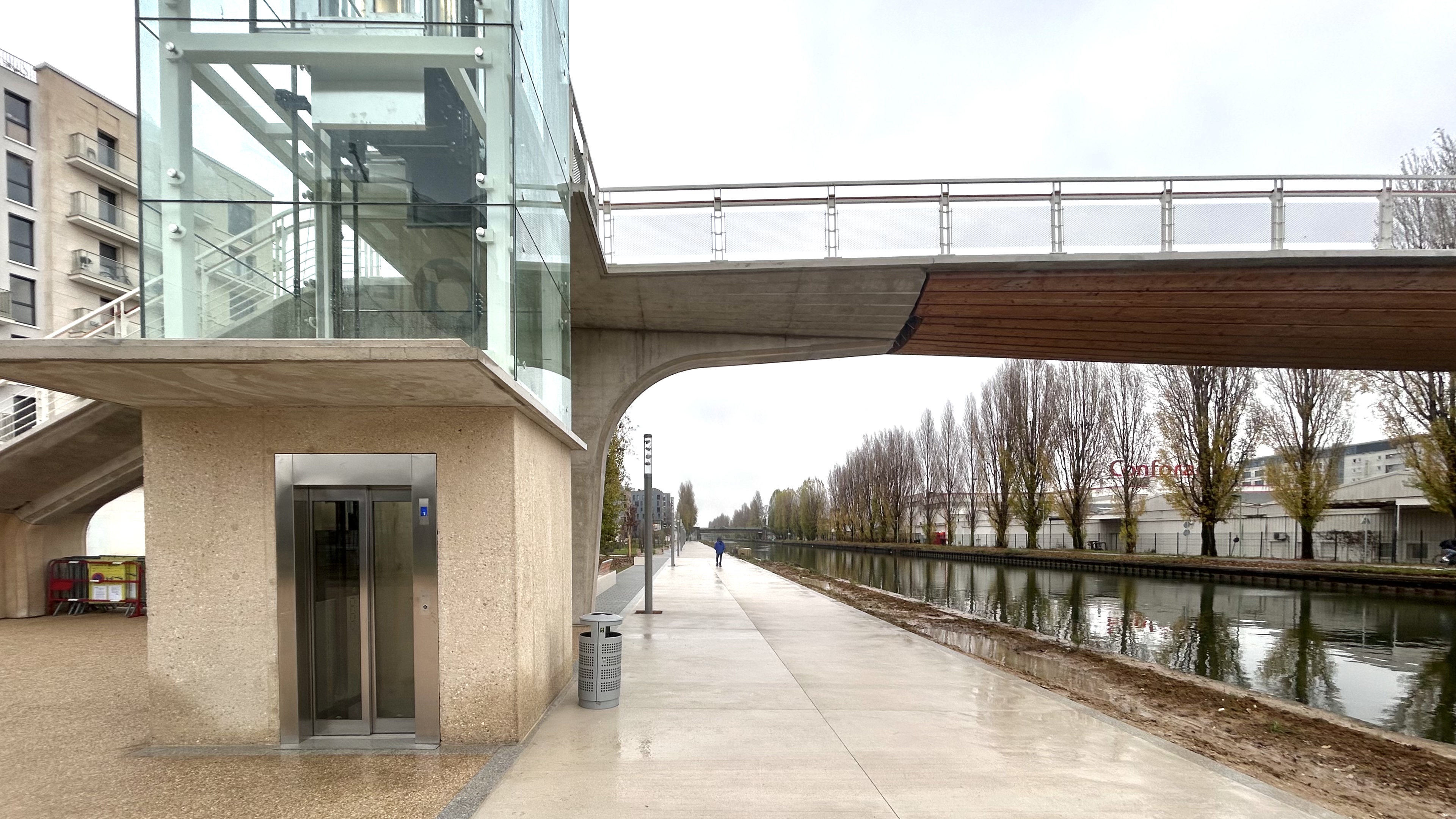 img_0159.jpeg les bains de la renaissance paris architecture belleville 