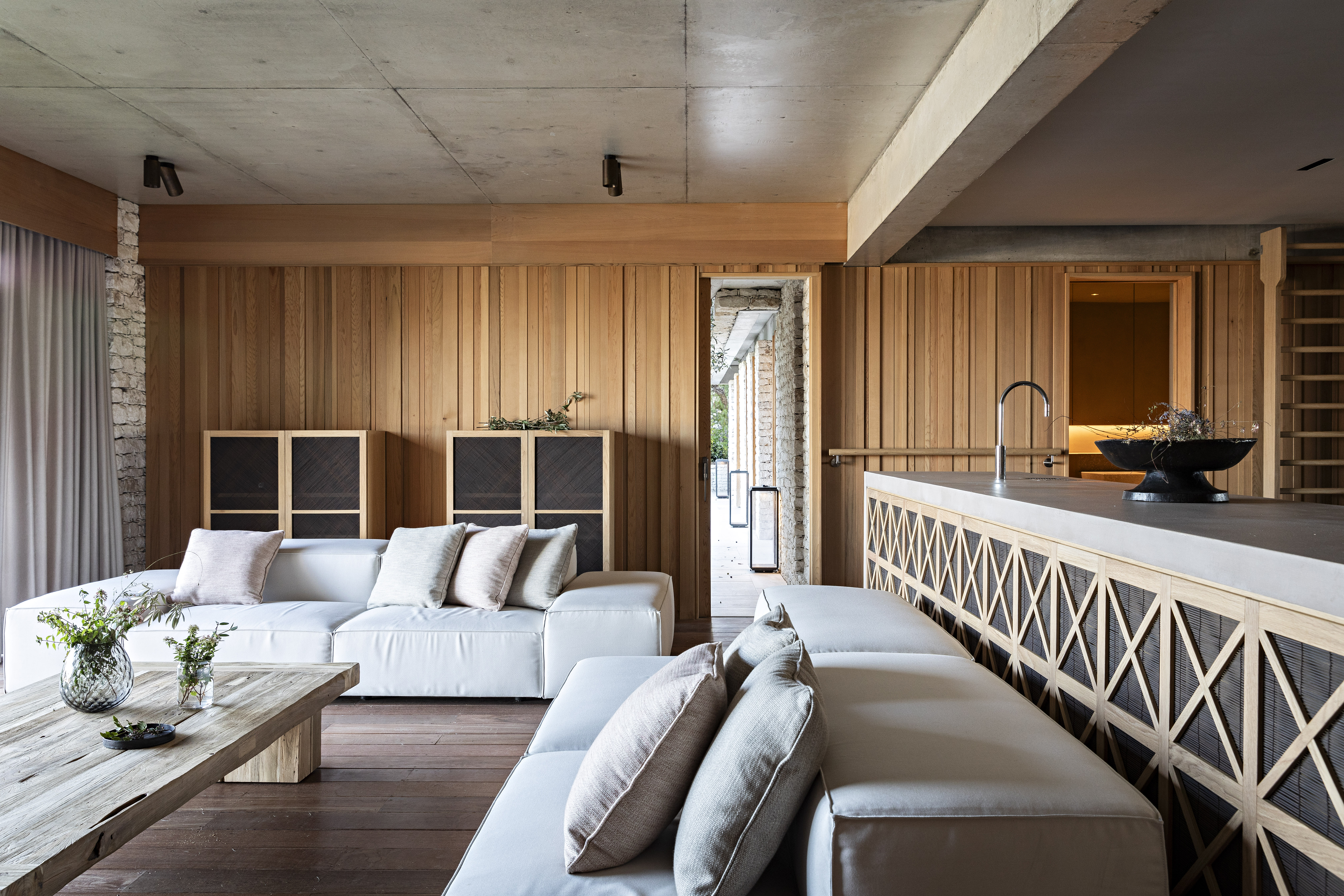 villa-sperone-bonifacio-corse-oct-2023-yann-deret-2890.jpg les bains de la renaissance paris architecture belleville 