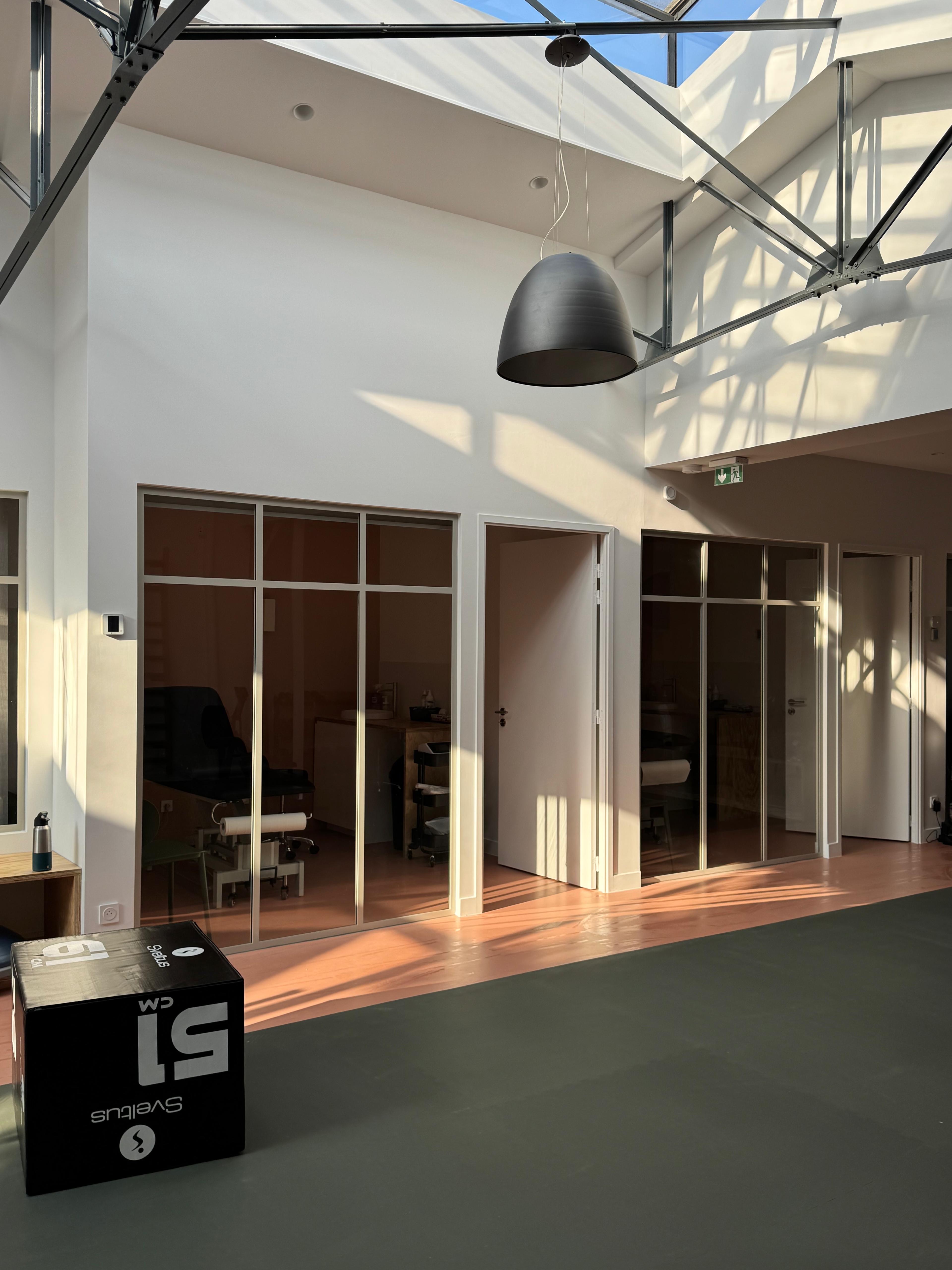 8426406d-62a2-458d-aeb0-63503ab3c43b.jpg les bains de la renaissance paris architecture belleville 