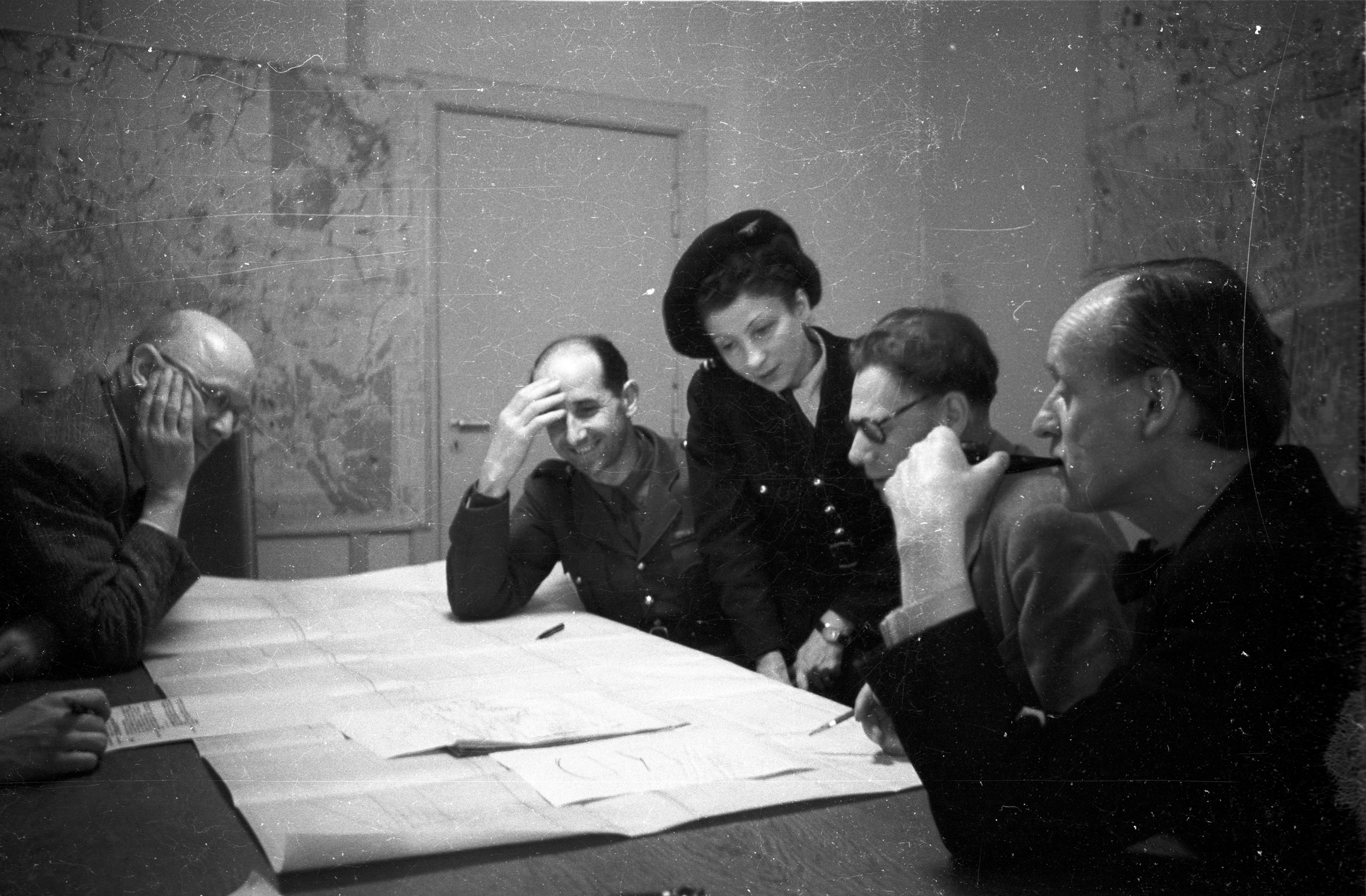 sm-2011-1730-29.jpg les bains de la renaissance paris architecture belleville 